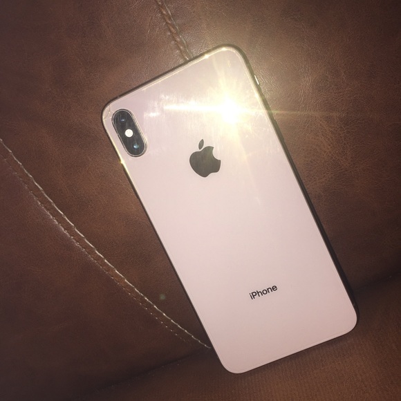 Trade or 200 iPhone sx max unlock to any battery 85% hmu for full dt